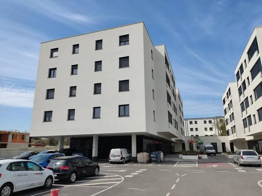 Art Apartment Monvidal 0*, Pula
